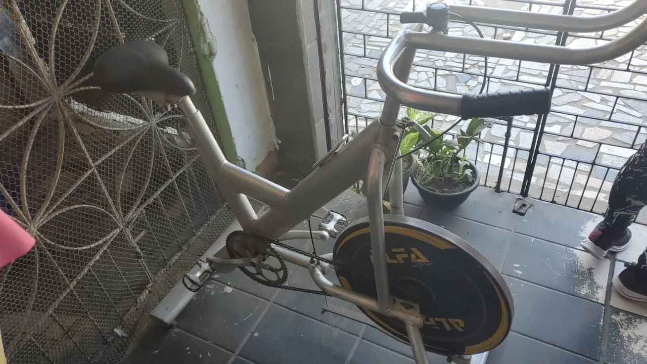Bicicleta ergométrica inox 