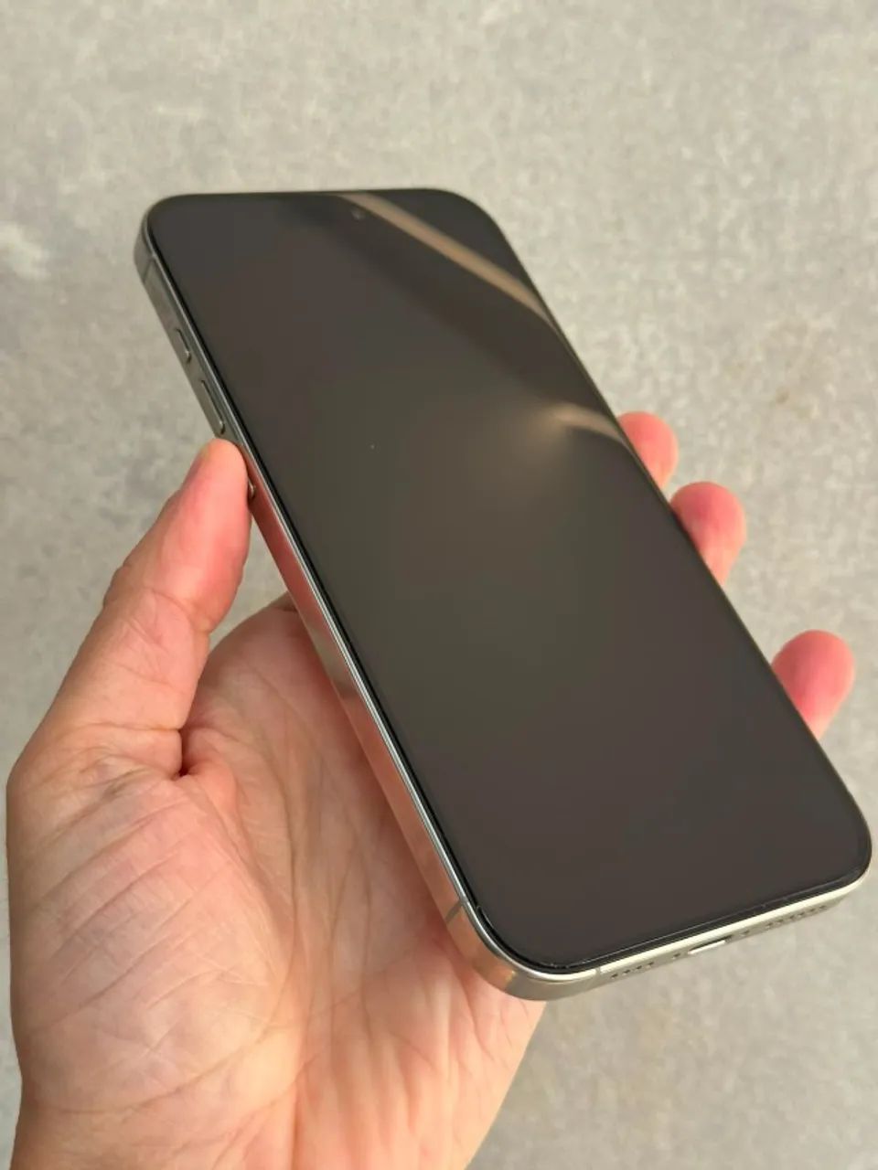 iPhone 16 Pro max 256Gb cinza / Bateria original 91% - Foto 2
