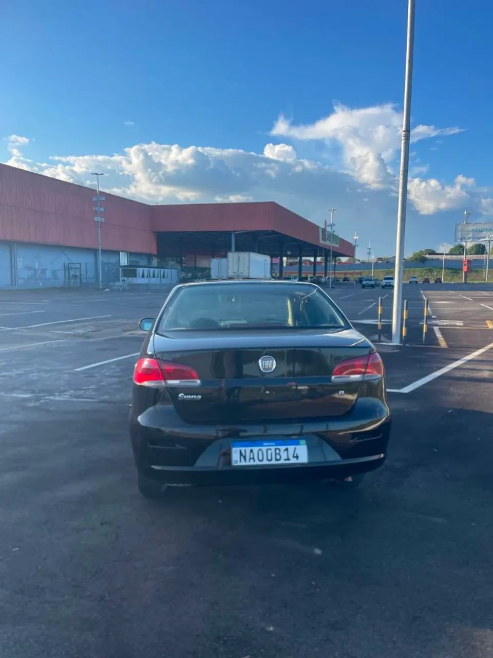 Fiat Siena EL 1.0 MPI Fire Flex 8V 4P 2011 - Foto 4