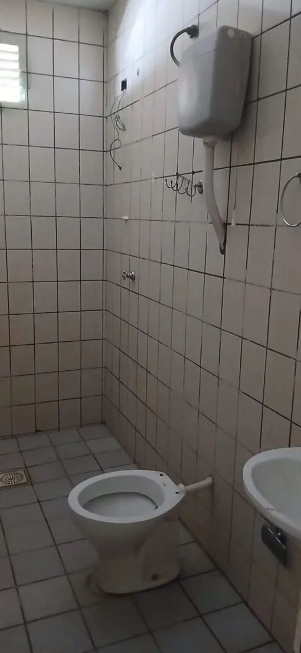 Alugo barracão com ótima localização  - Foto 4