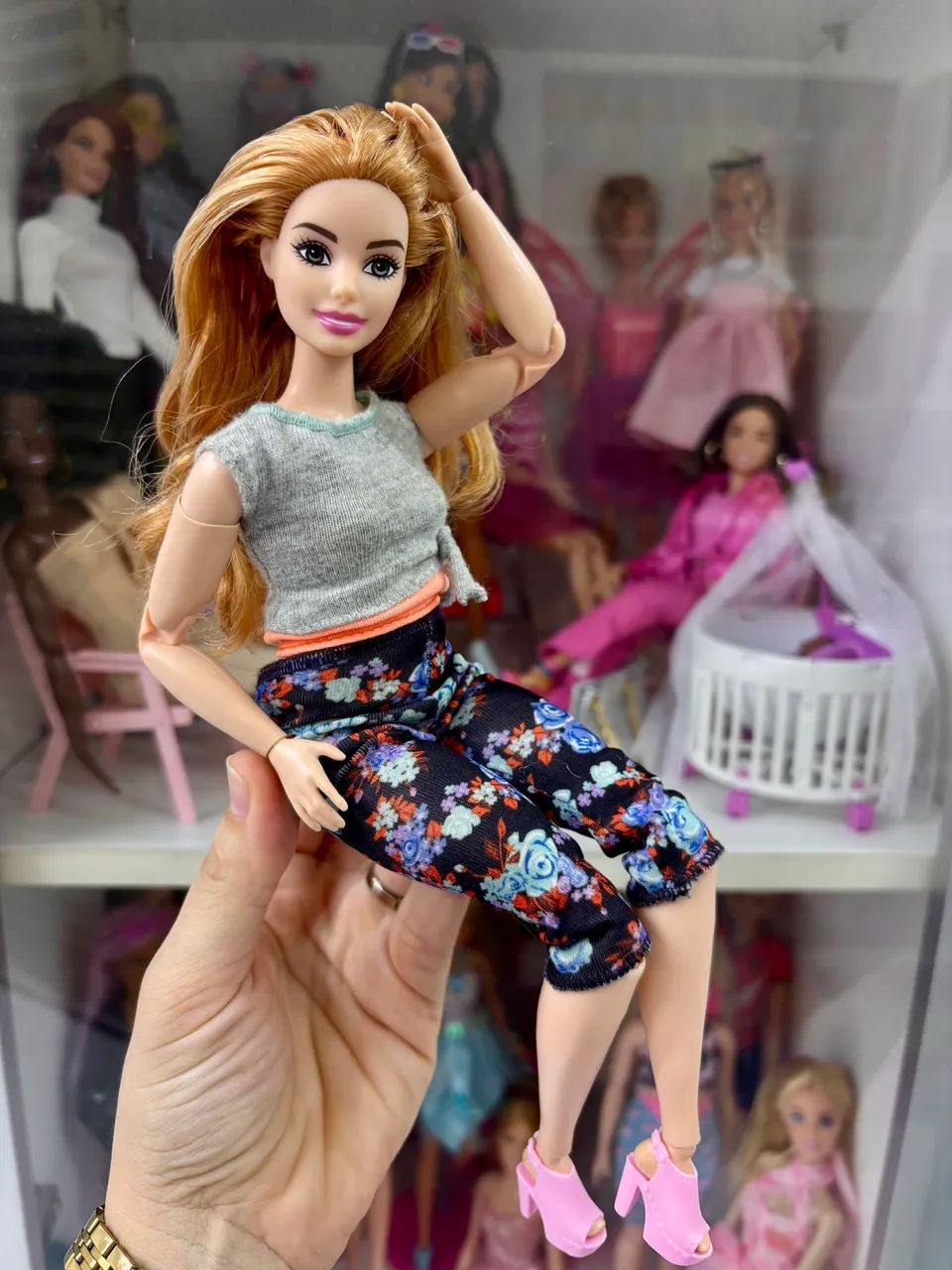 Barbie curve MTM (articulada)