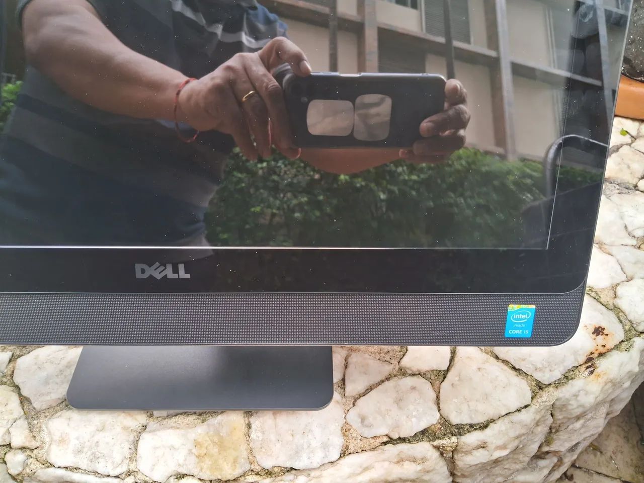 Monitor Dell  24 polegadas obs não ta ligando  - Foto 2