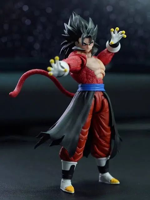 VEGETTO SUPER SAIYAJIN 4 - KONG STUDIOS 