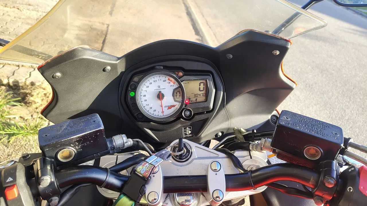 Suzuki 2011 gsx650f com 30mil km - Foto 5