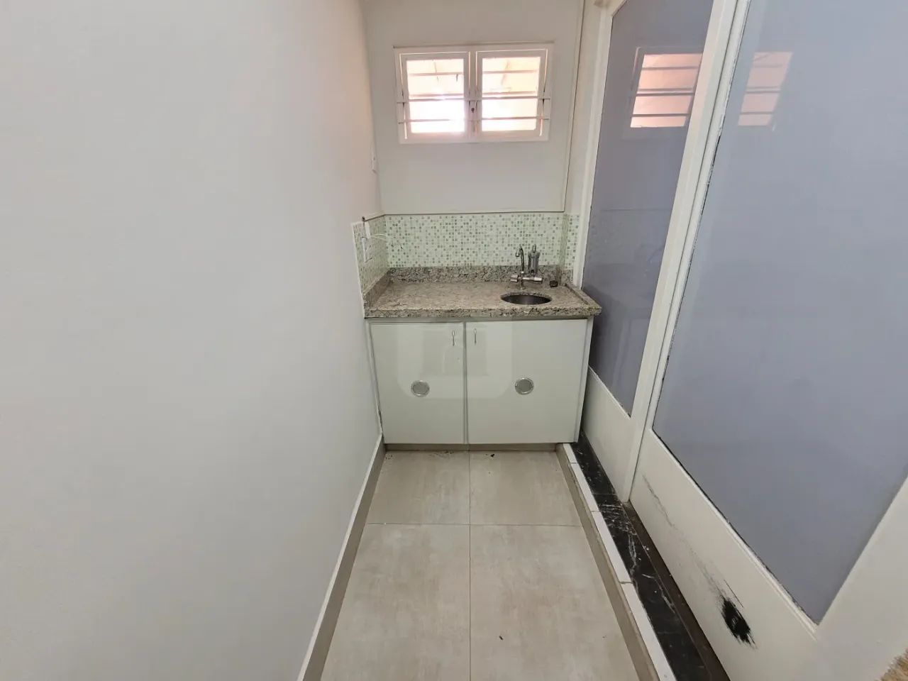 Sala comercial para locação no bairro Fundinho - Foto 4