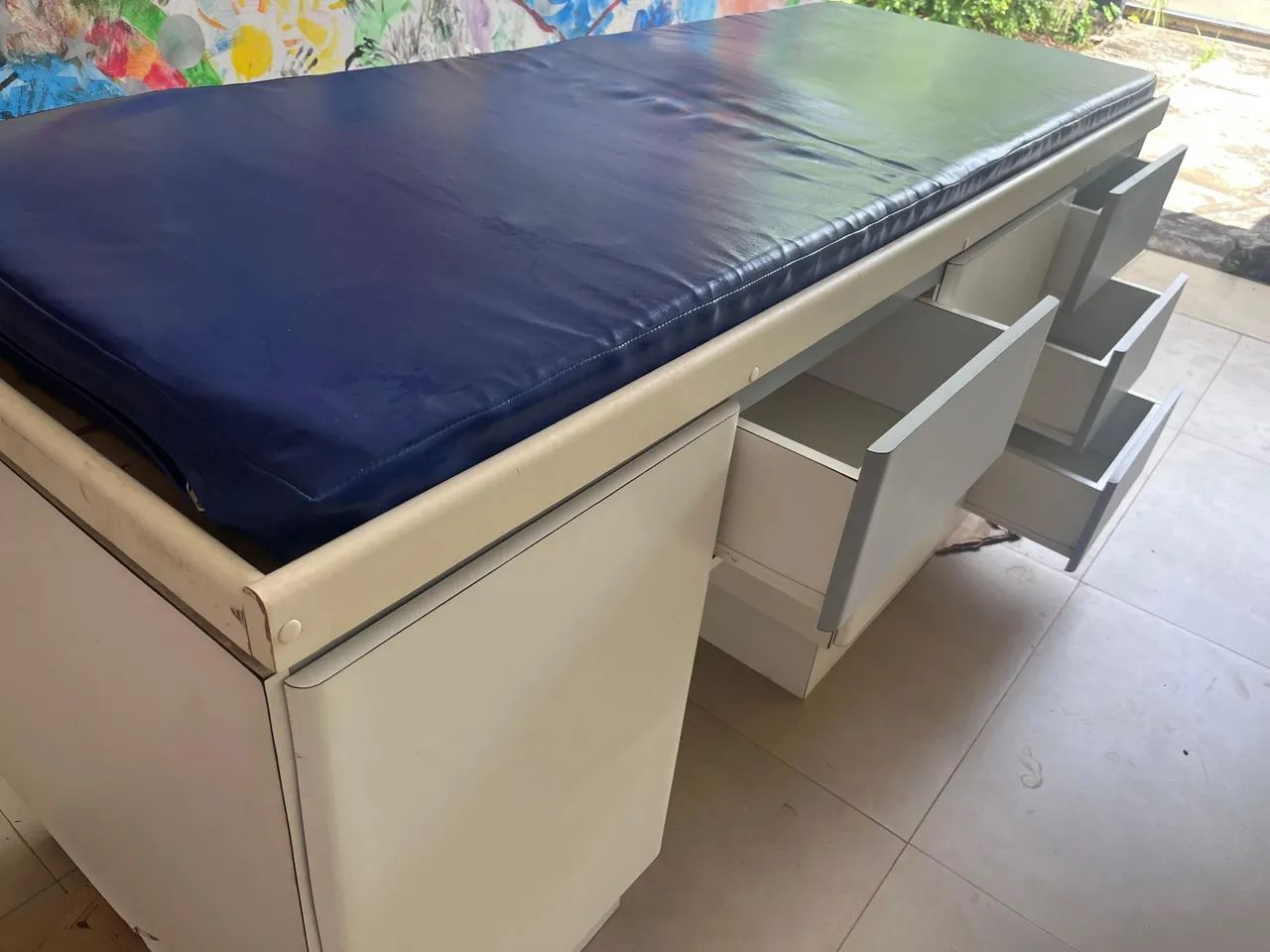 Maca Fixa com Armário e Gavetas + Colchão Impermeável - Foto 3
