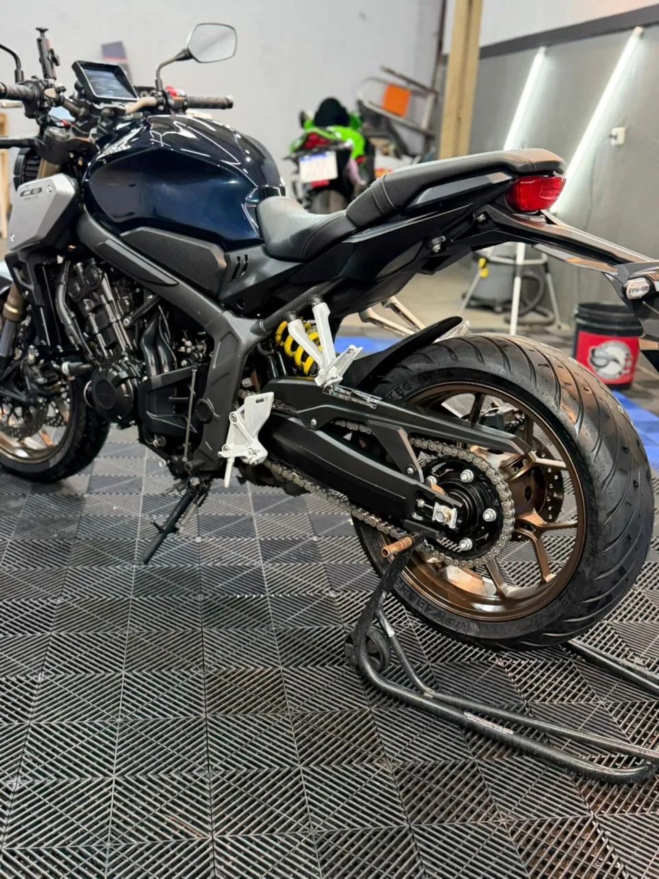 Imperdível CB650R novíssima ! - Foto 3