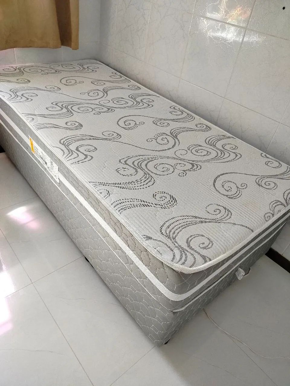 Cama box de Solteiro 