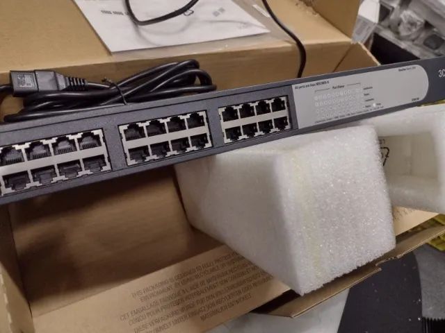 Switch HP 3COM V1405-24 (JD986A), 24 portas 10/100 Mbps - Foto 4
