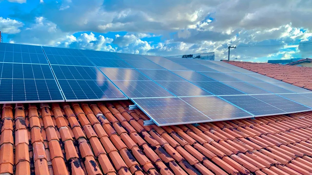 Trabalhamos com energia solar faça logo seu orçamento 