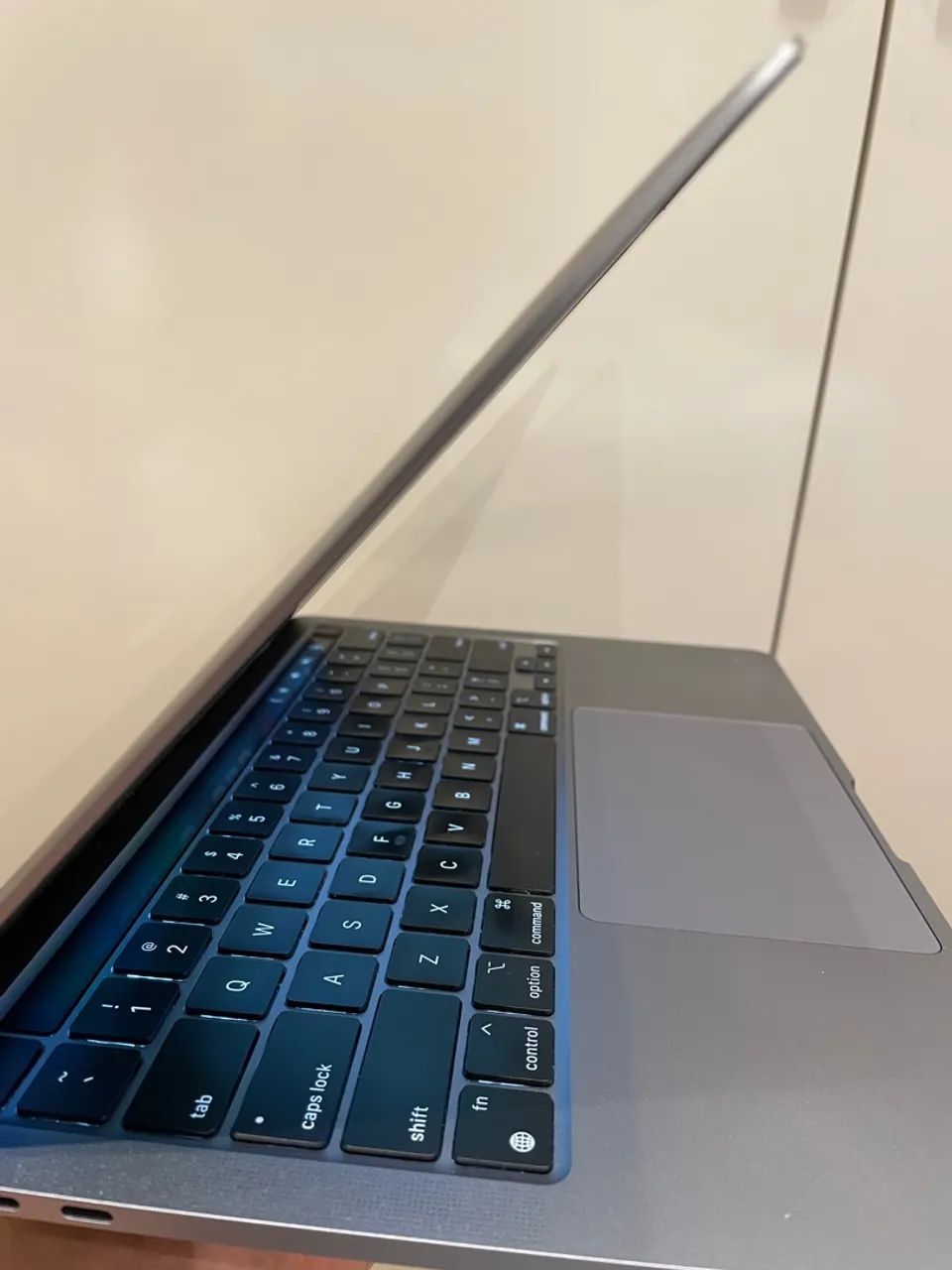MacBook Pro touchbar 2020 - Foto 2