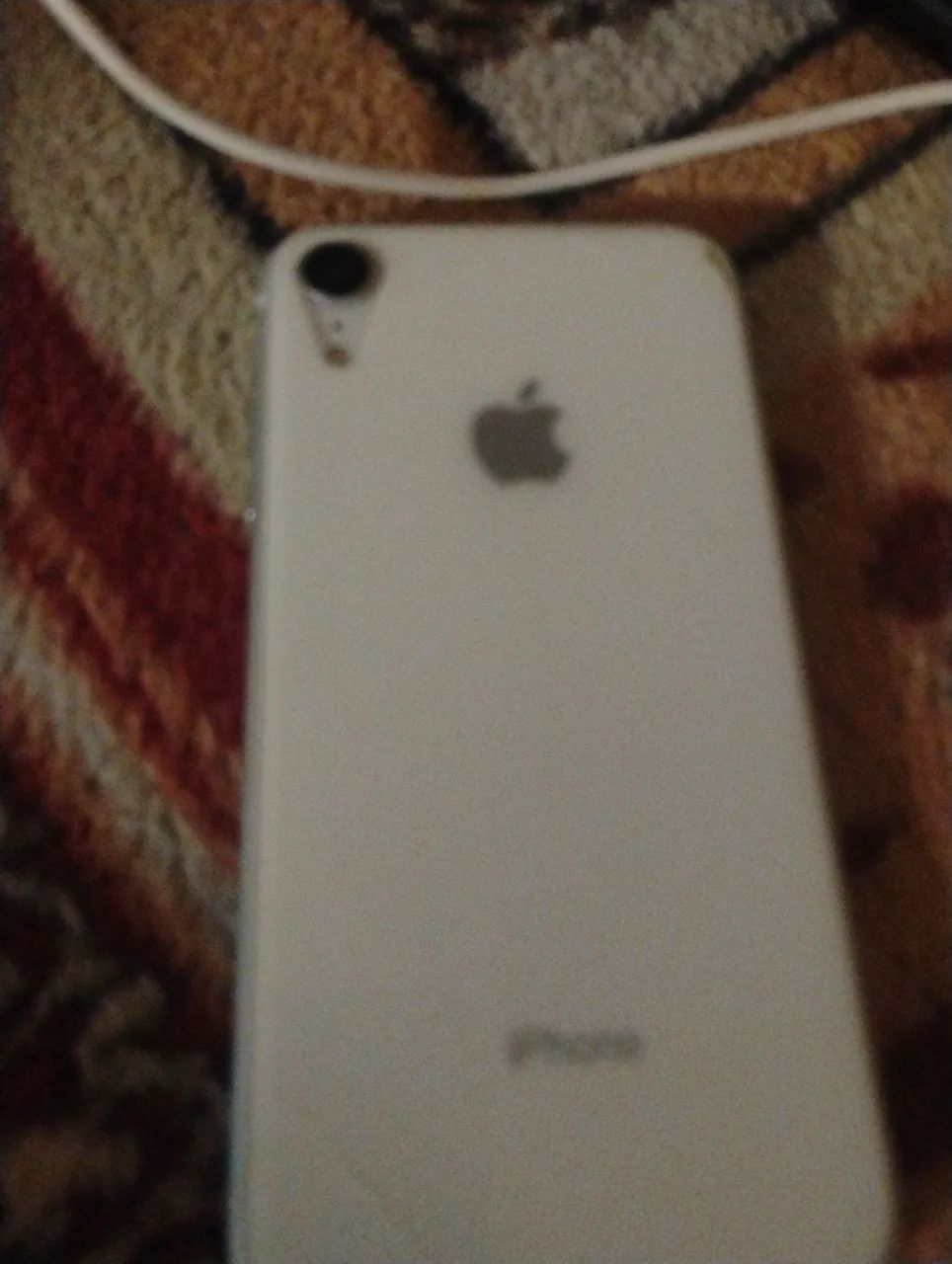 iPhone xr pra conserto 
