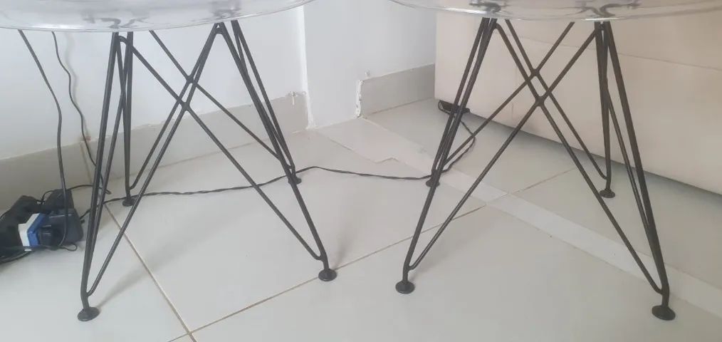 Duas cadeiras em Acrílico - Foto 2