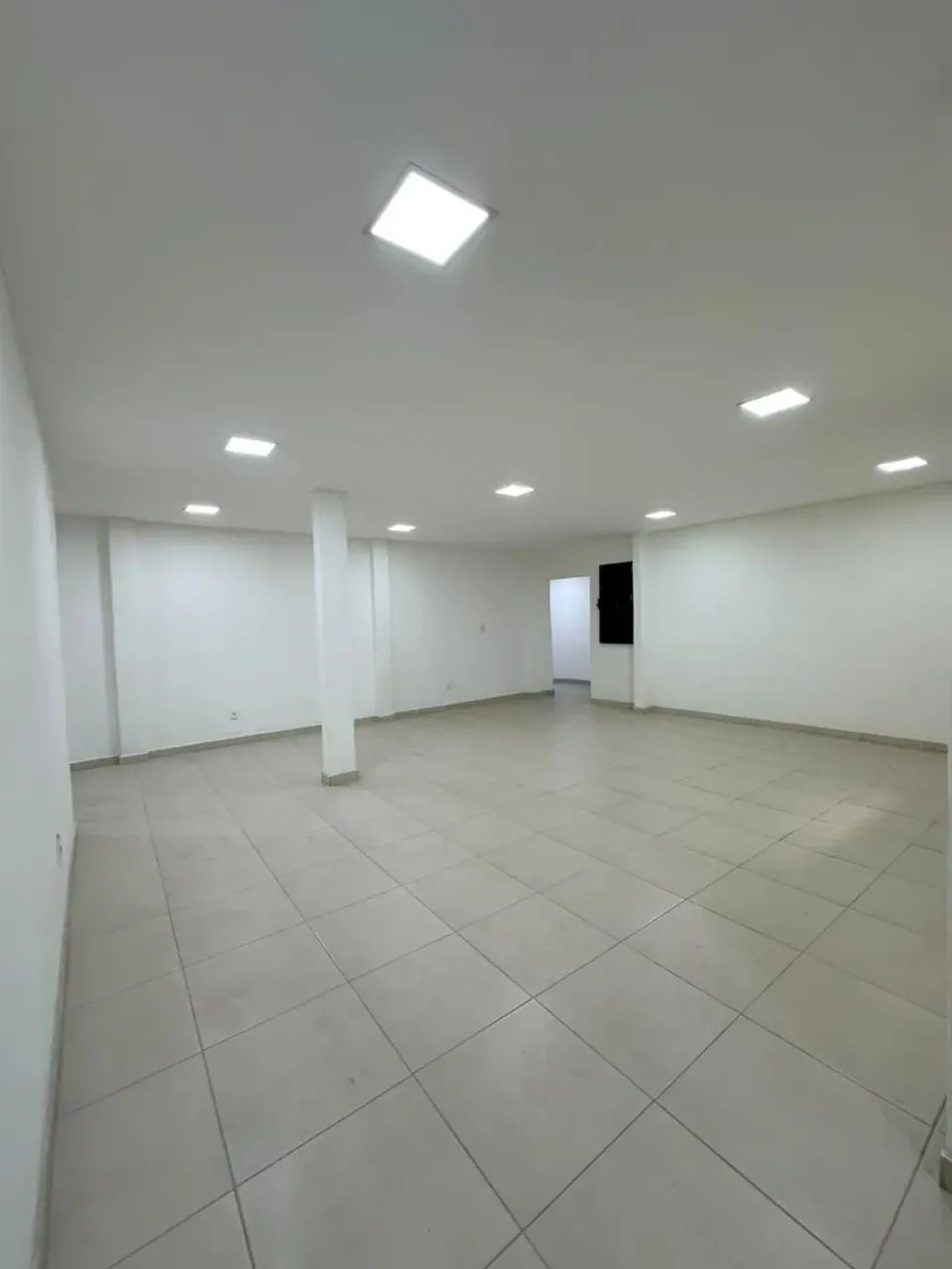 Vieiralves / Prédio Comercial / 9 8 1 0 6 3 2 3 1 - Foto 2