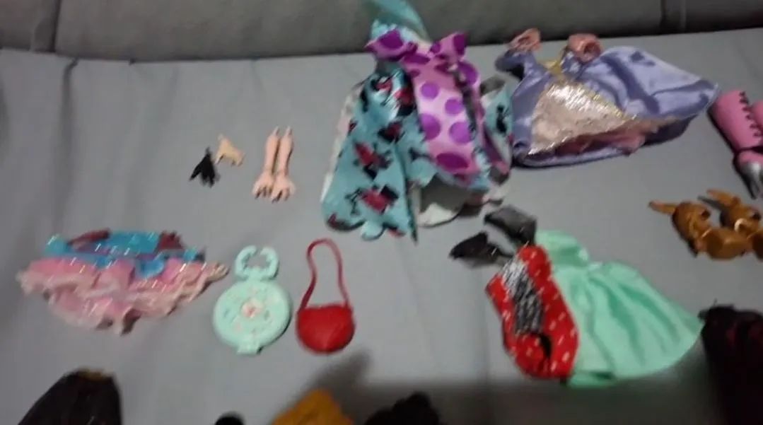 MONSTER HIGH, EVER AFTER HIGH, WINX E BRATZ (kit de roupas, acessórios e sapatos)  - Foto 3