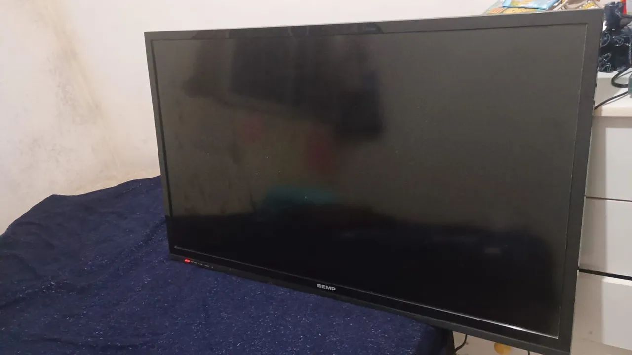 Smart tv Semp 40 polegadas.