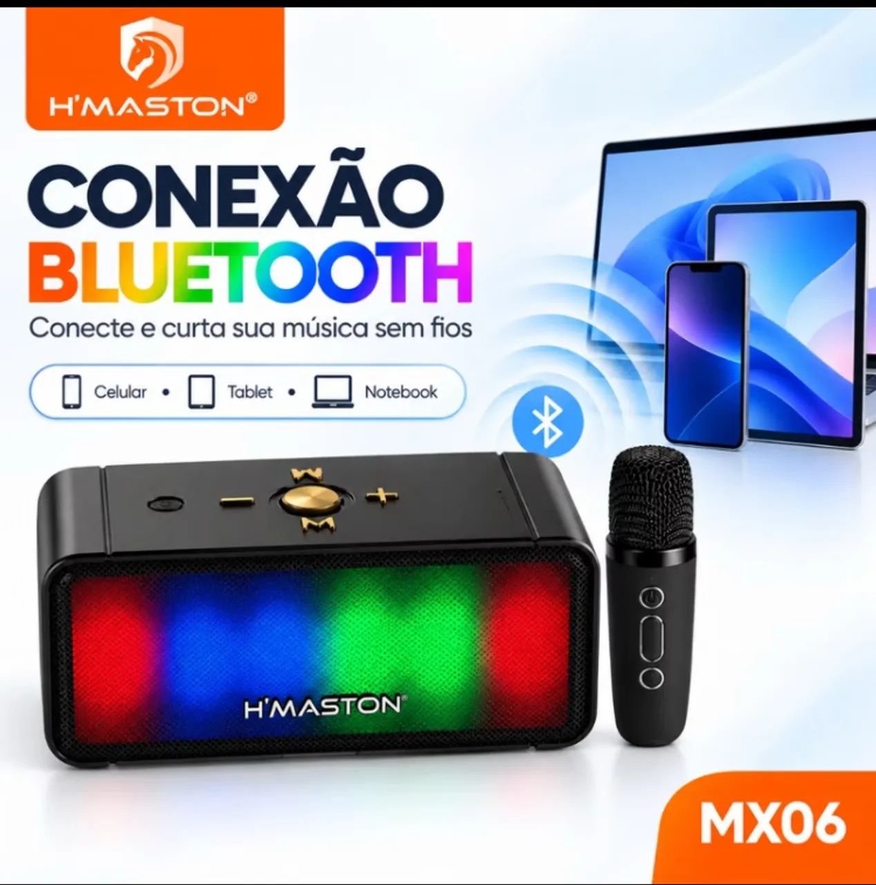 Karaokê com microfone 