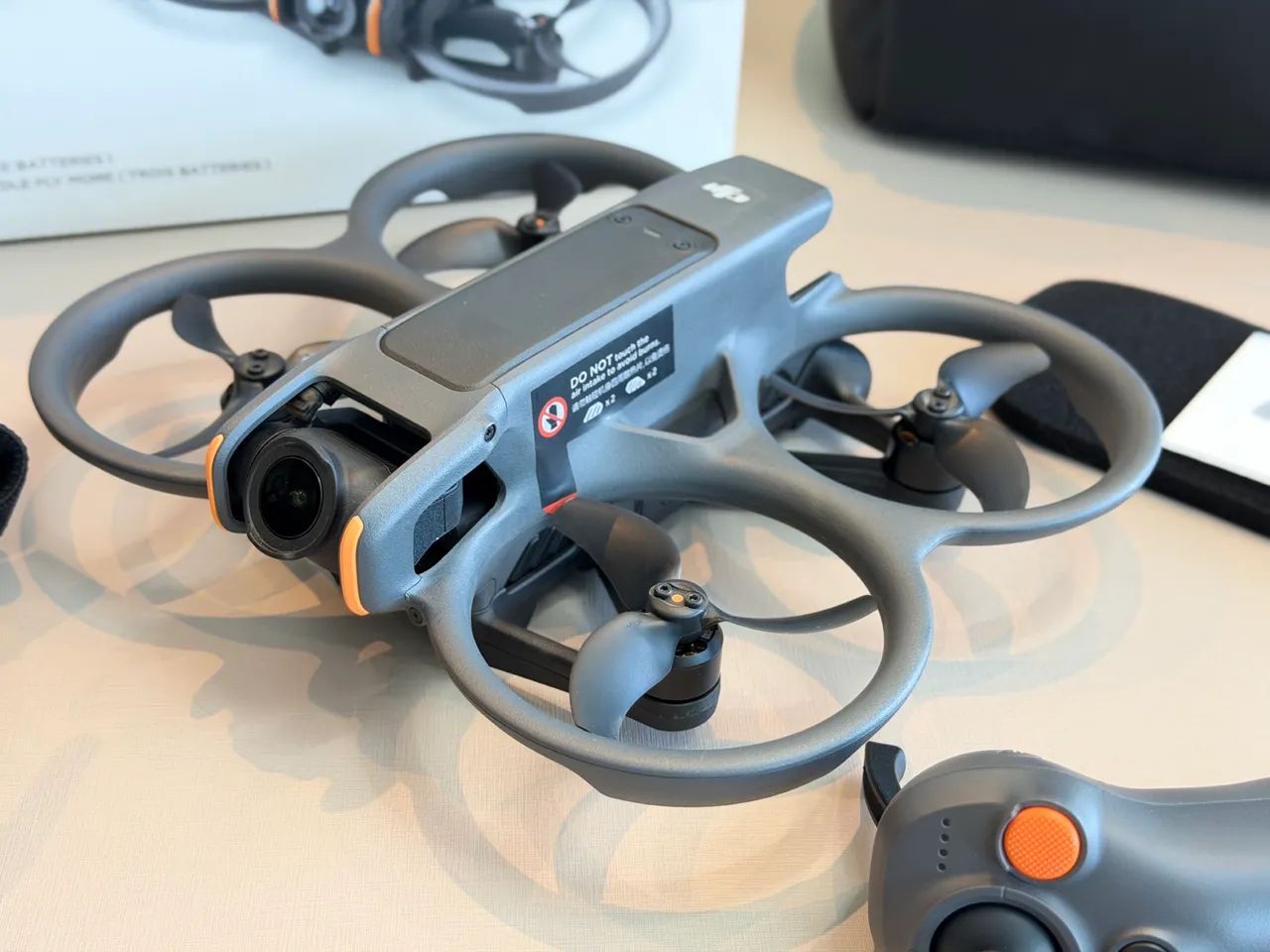 DJI Avata 2 Fly More Combo - Foto 3