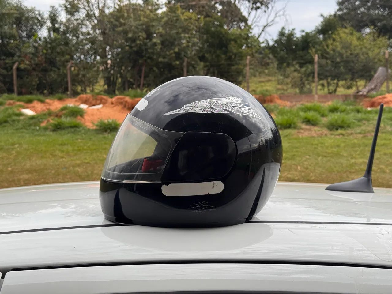 Capacete preto seminovo  - Foto 4