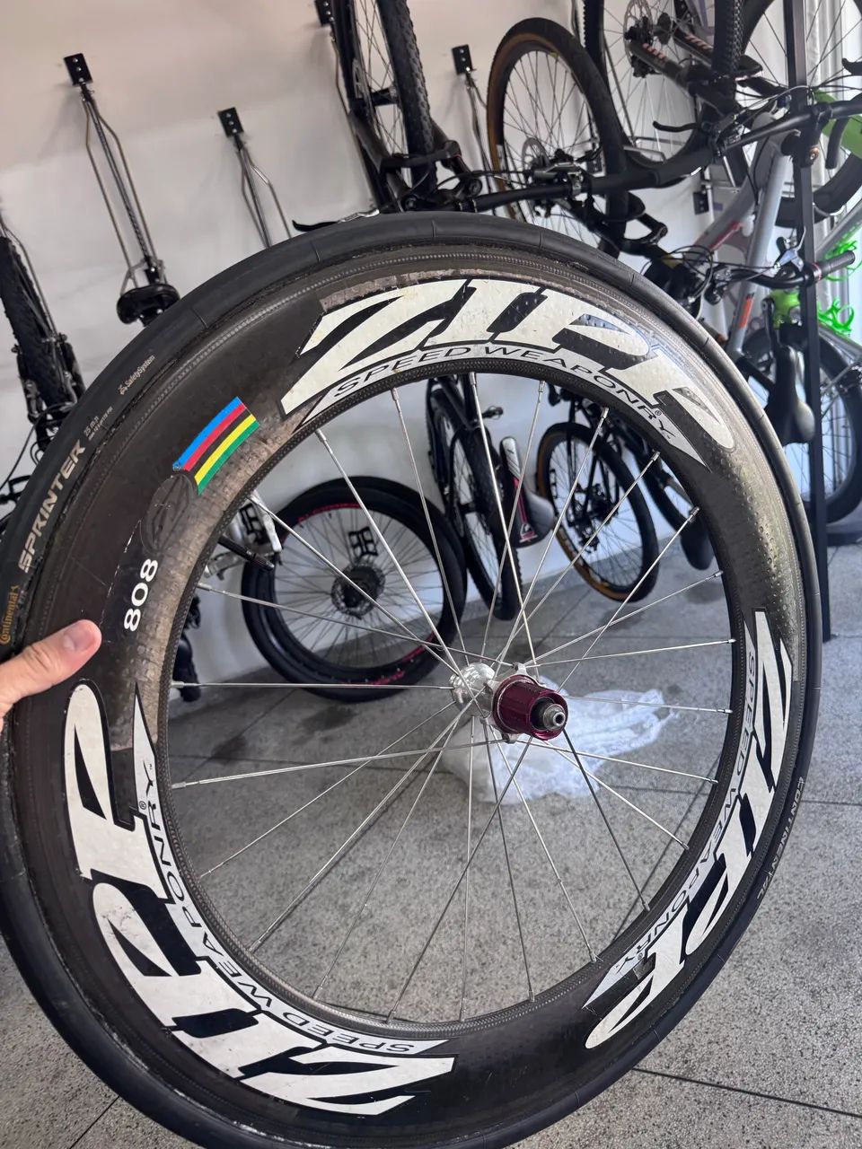 Roda Zipp Carbono 808