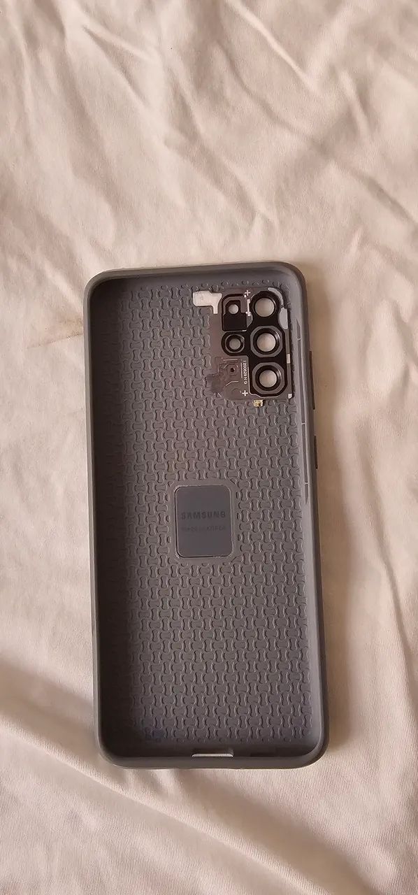 Vendo capa original nunca usada s20 plus  - Foto 3