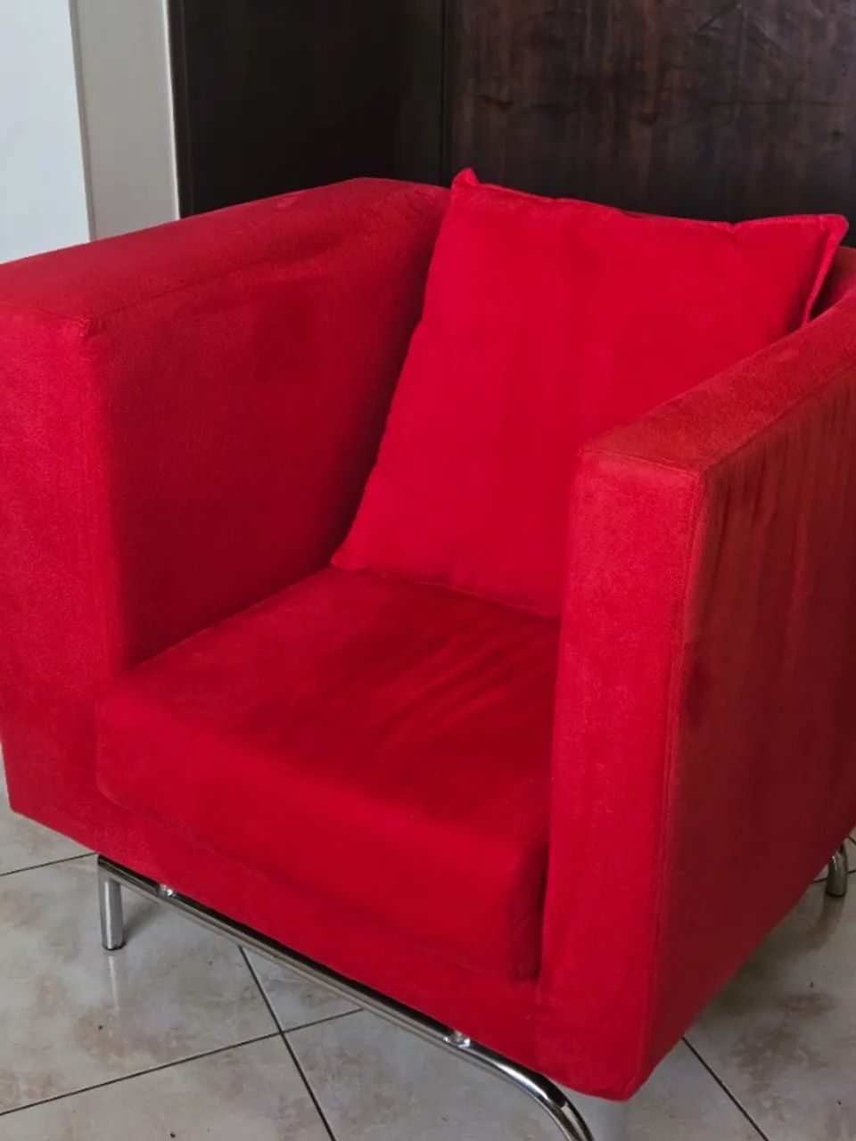 Poltrona Vermelha Tok&Stok Reformada  - Foto 2