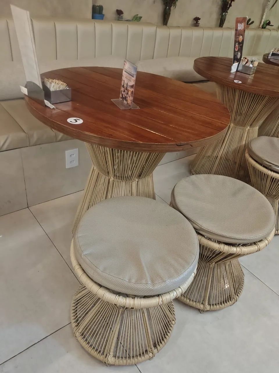 Conjunto Mesas para restaurante redonda  madeira - Foto 3