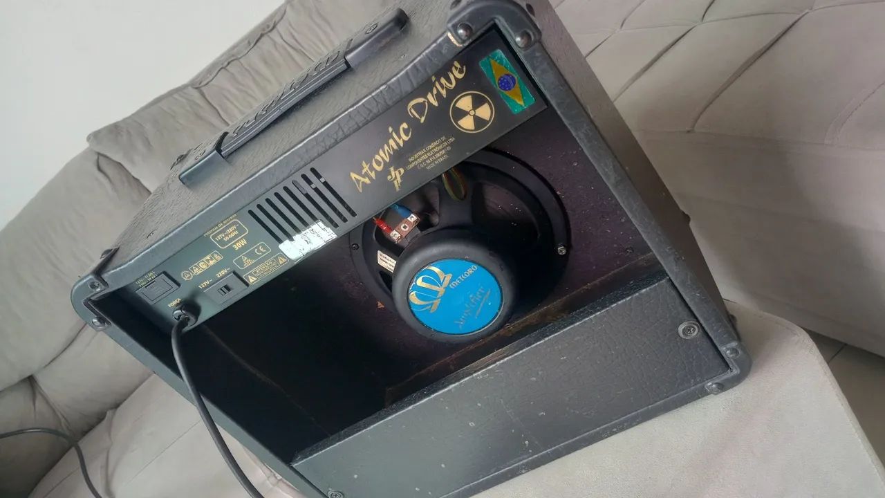 Amp Meteoro (Atomic Drive) 15watts  - Foto 4