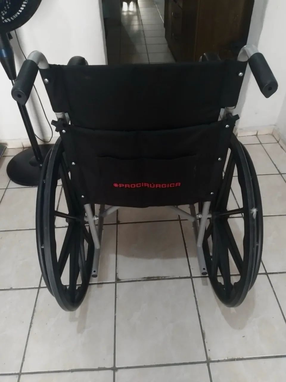 Cadeira de rodas nova  - Foto 2