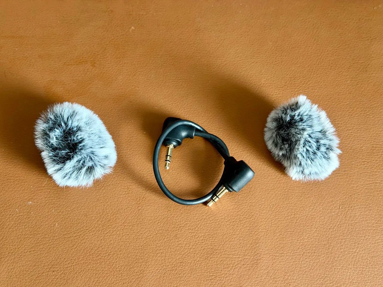 Dji Mic 2 (2 Tx + 1 Rx + estojo de carregamento) Cor preta - Foto 2