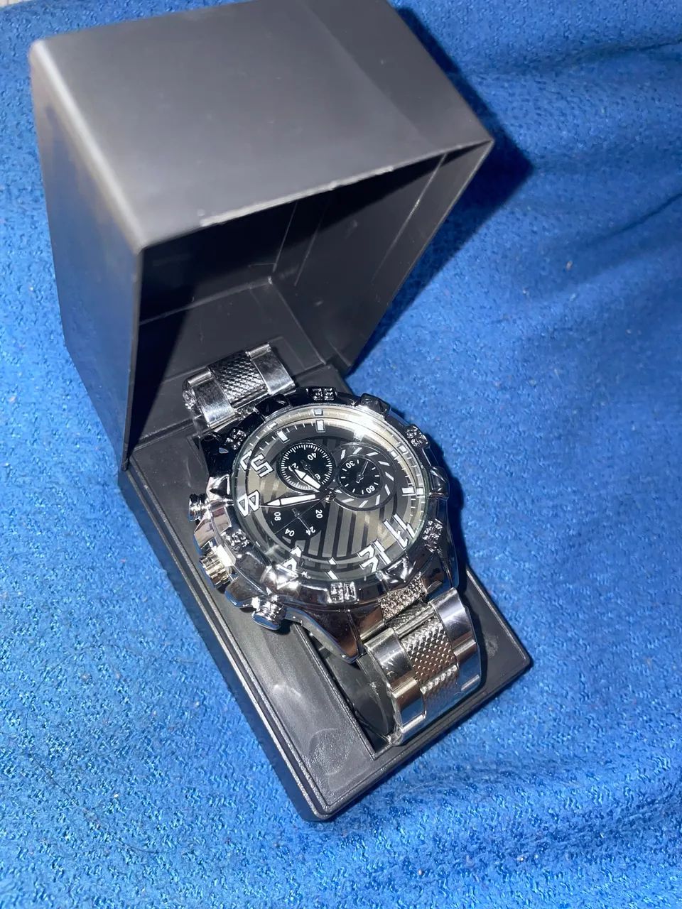 ? RELÓGIO ELEGANTE À VENDA - ÓTIMO PREÇO!