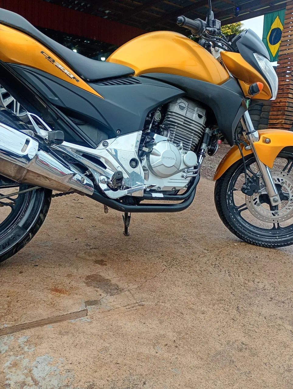 CB300 - Foto 2