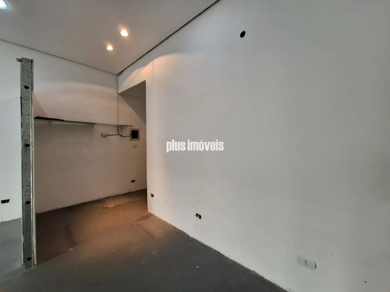 Excelente localiza ção comercial, loja com 48,00 metros quadrados - Foto 4