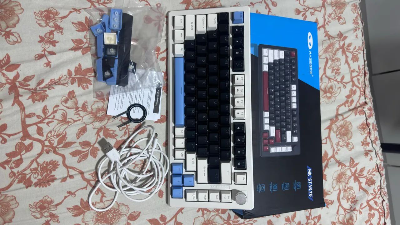 Teclado mecânico MAGEGEE MK 75  - Foto 4