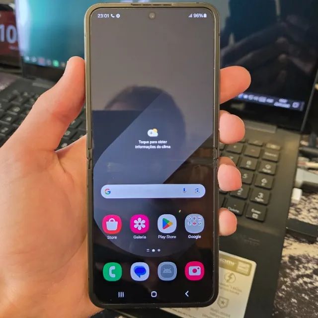 Galaxy Z Flip 6 256gb com detalhe - Foto 2