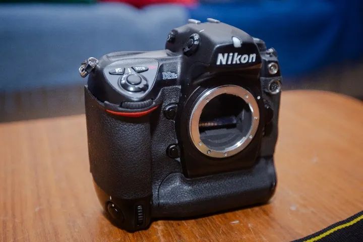 nikon D2hs an001 - Foto 3