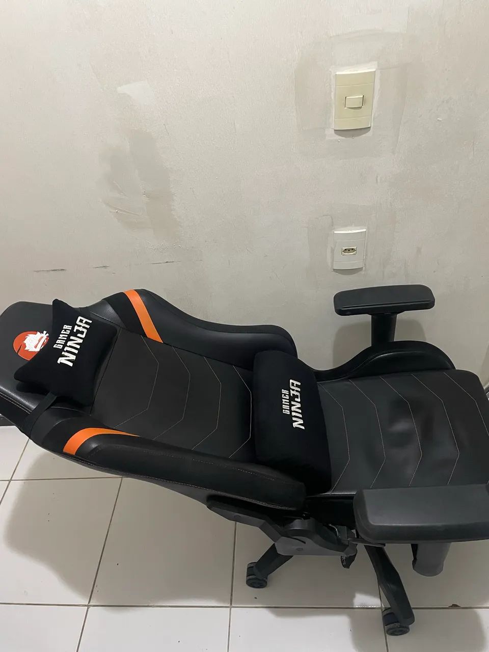 Cadeira Gamer Ninja Edição Especial Madara, Reclinável, 4D, Preto e Laranja - Foto 5