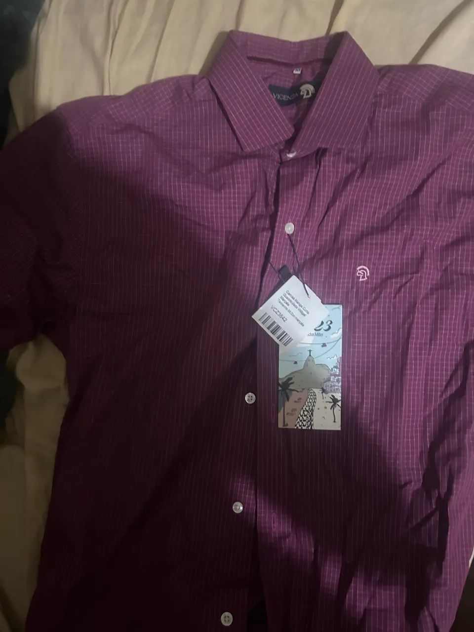 camiseta manga curta, Nova. Nunca usada. - Foto 2