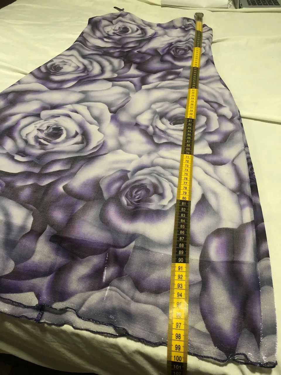 Vestido roxo com rosas (Anos 90 ou 2000) - Foto 4