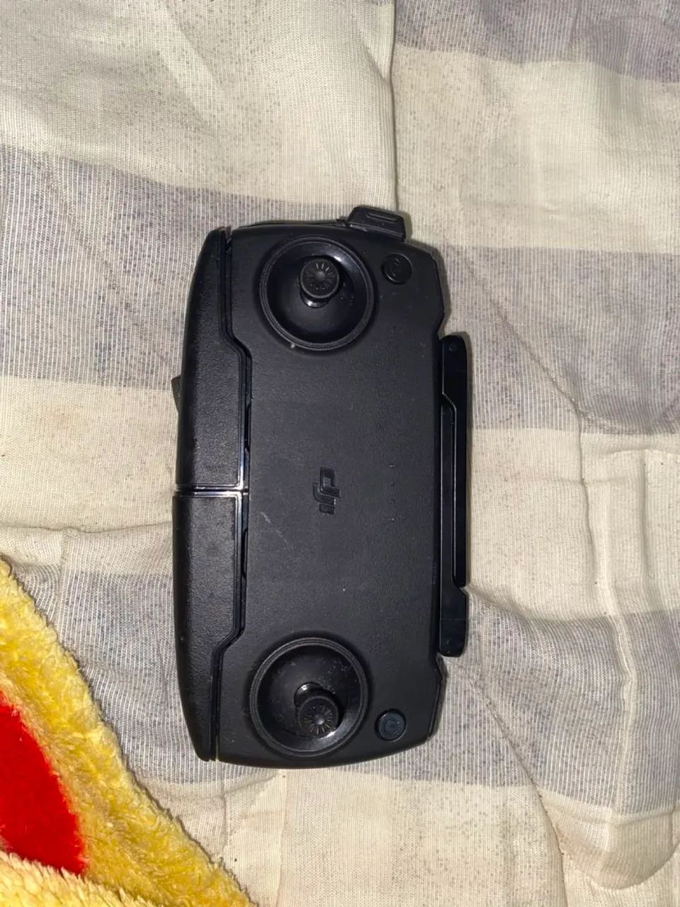 Drone Mini DJI 2 com três baterias, carregador e controle! - Foto 4