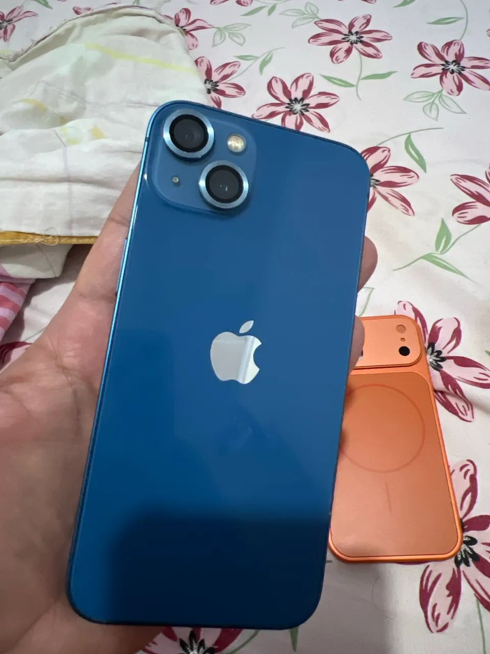 IPhone 13 azul  - Foto 3