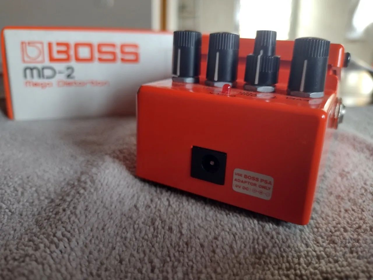 Pedal Boss Mega Distortion MD-2 semi novo, com caixa, manual e docs - Foto 4