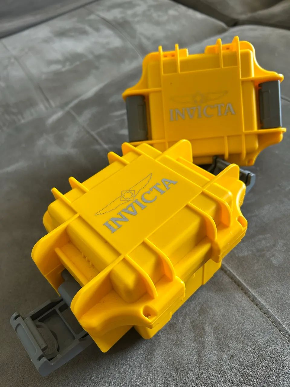 Caixa de relógio INVICTA original !!