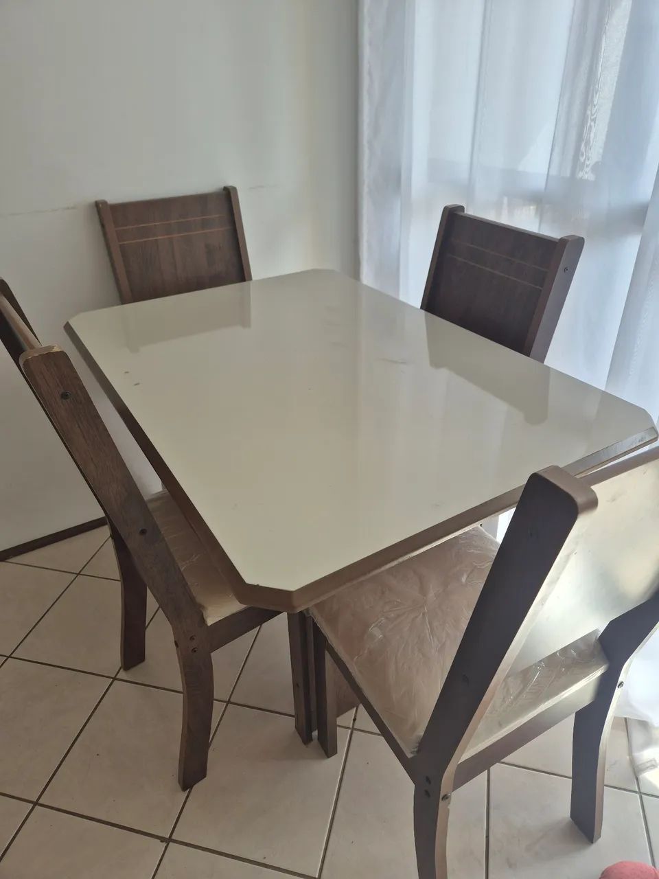 Mesa 4 cadeiras  - Foto 2