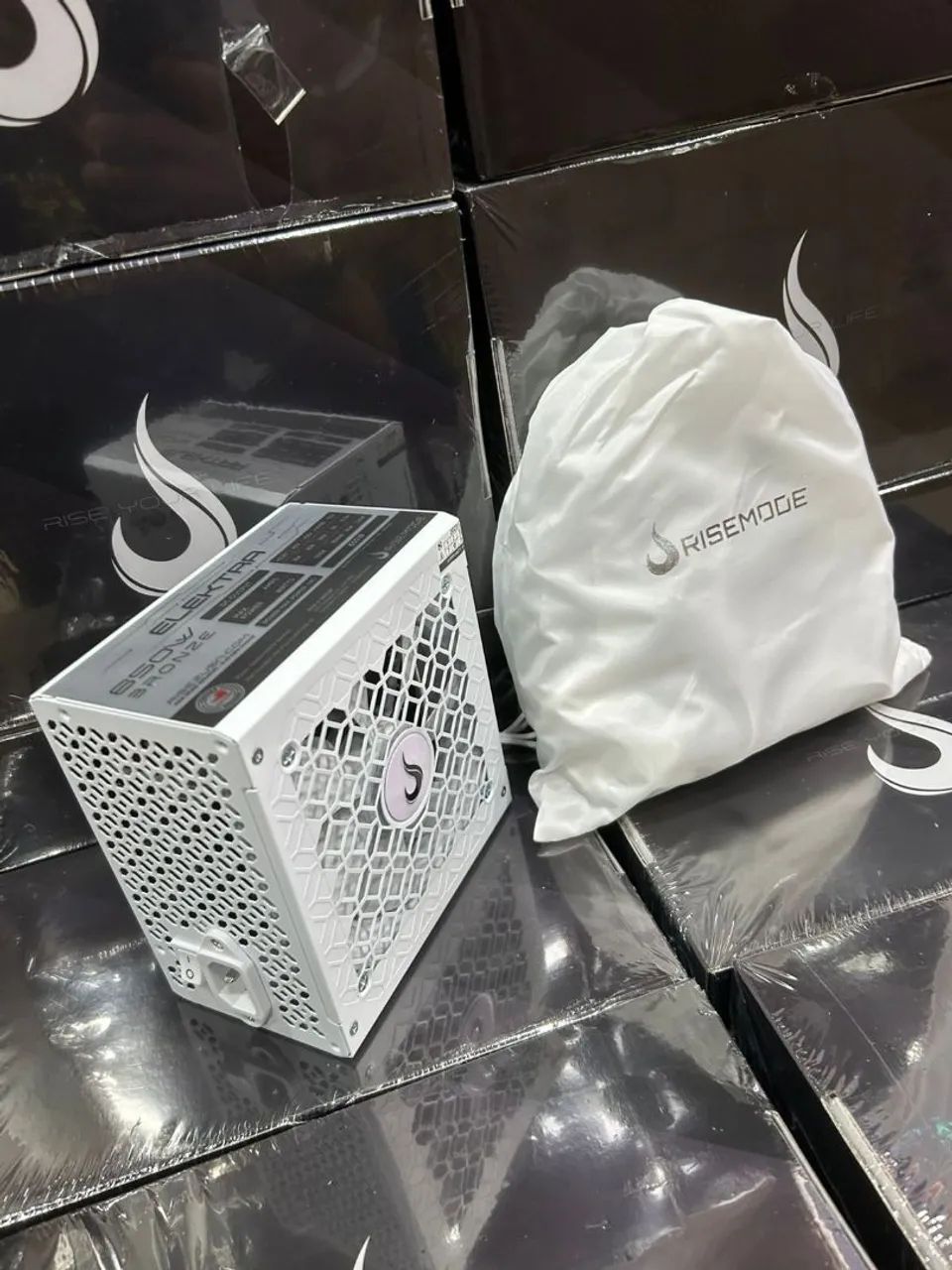 Fonte Rise mode Full modular branco 80 plus 