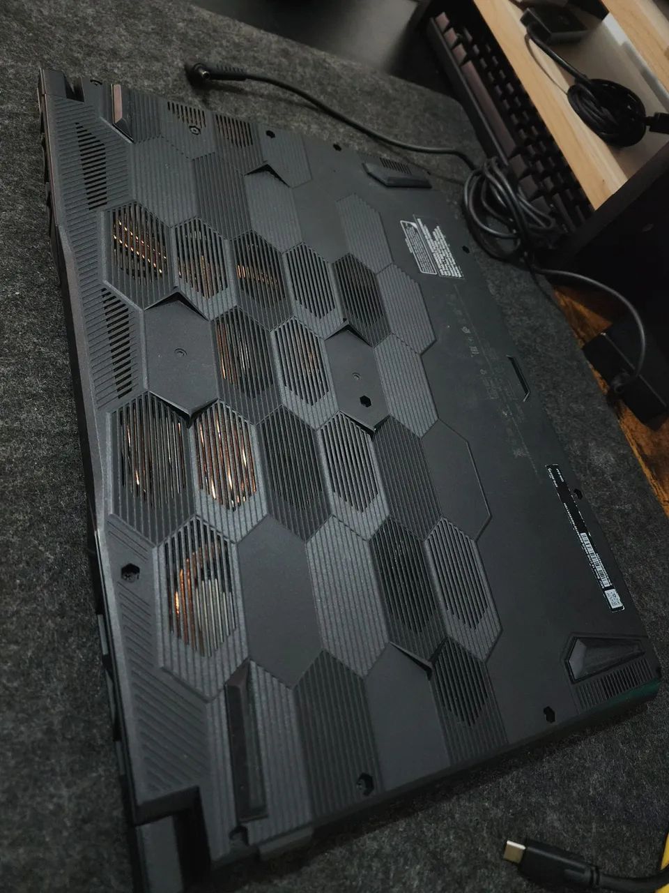 Notebook Gamer MSI Bravo 15C - Foto 3