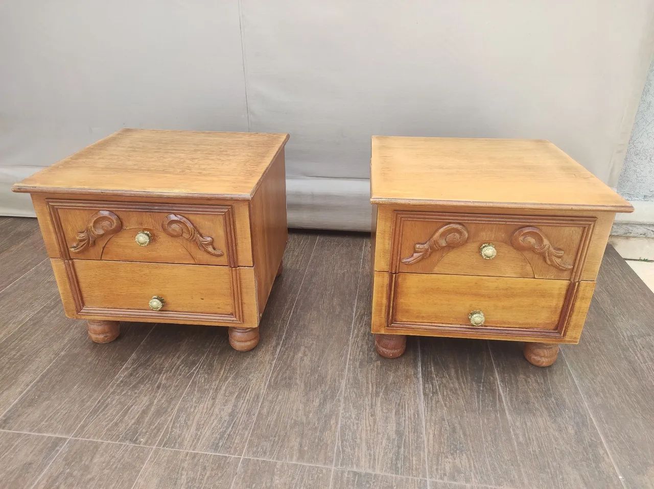 2 Mesas de cabeceira Vintage 