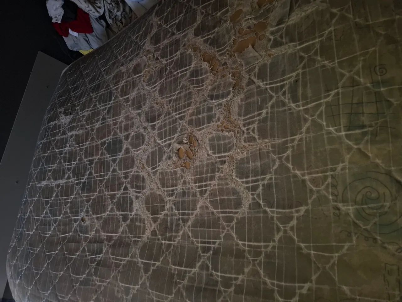 VENDO URGENTE COLCHÃO CASAL USADO  - Foto 2