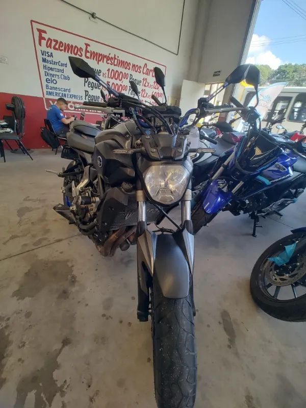 Yamaha MT-07 700 cc  - Foto 3