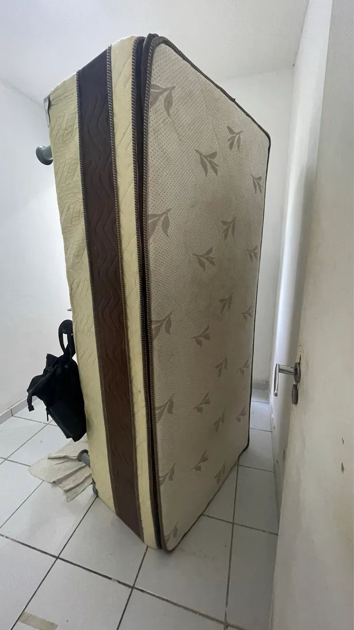 Vendo colchão unibox EUROSONO - Foto 2